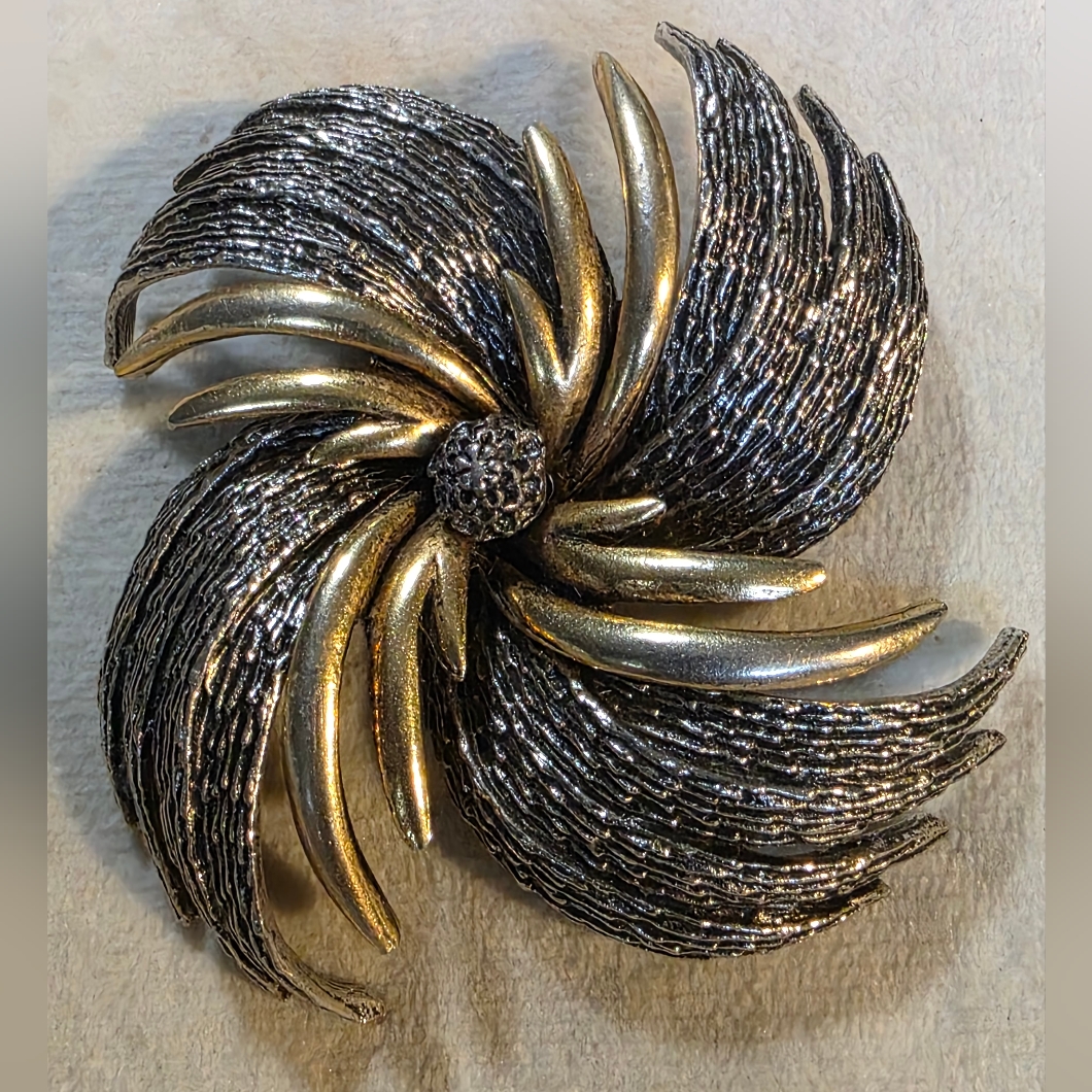 Vintage Art Gold And Silver Cosmic Swirl Brooch